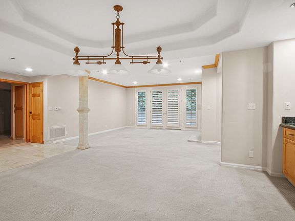 5th image of 575 S Barrington Ave APT 208