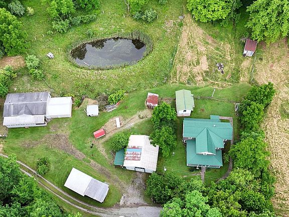 5th image of 286 Pheasant Dr