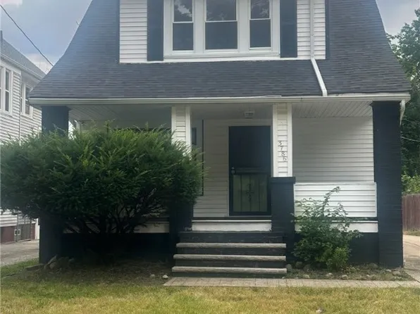 3786 E 151st St, Cleveland, OH 44128