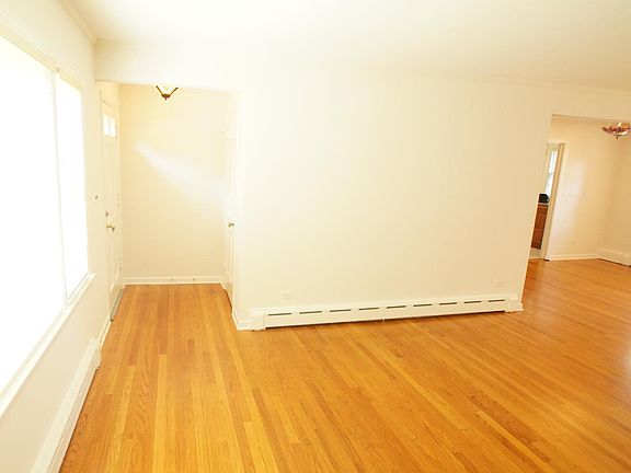 4th image of 1704 Lake Ave