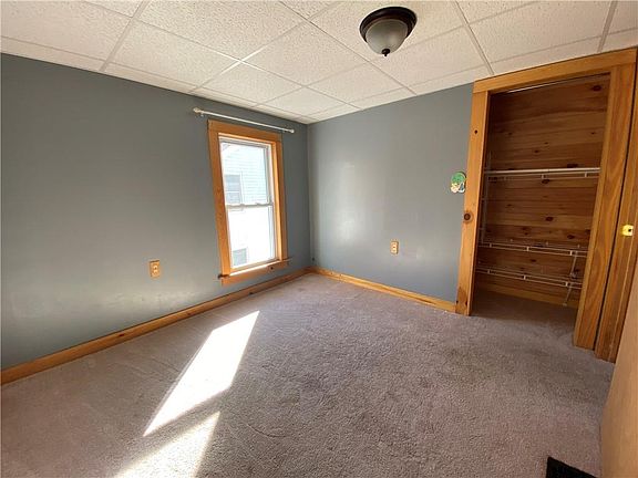 2nd image of 7 Boggs St