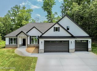 409 Goweli Trl, Vonore, TN 37885