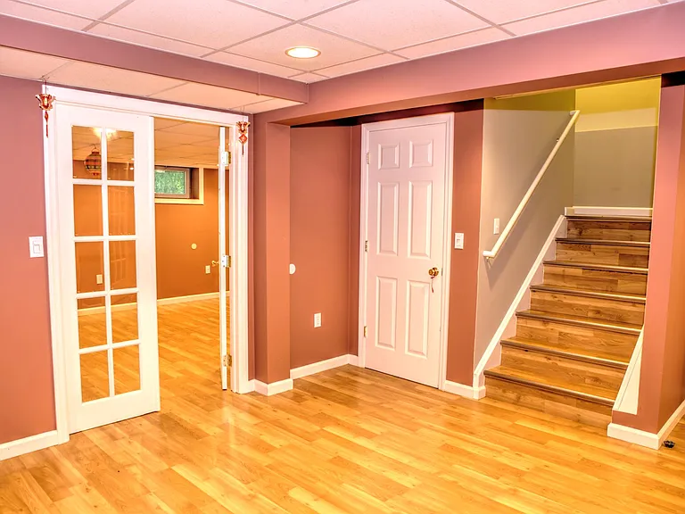 14 Taft Ct — Photo 17