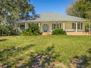 109 Walker Farm Rd, Crawfordville, FL 32327