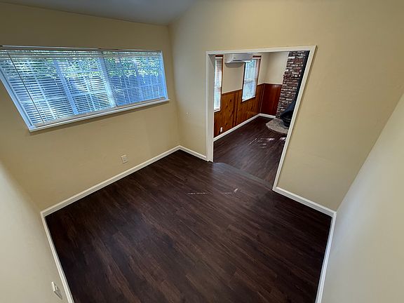 5th image of 54605 N Circle Dr #8