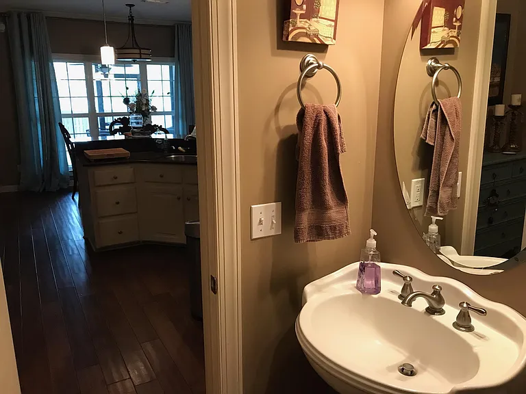 207 Gladstone Way — Photo 15