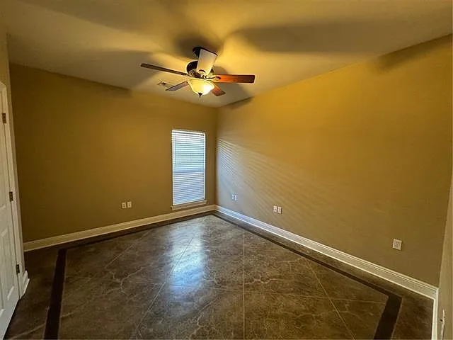 1608 Western Ave #A — Photo 9