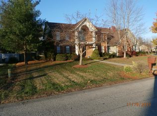 806 Aurora Ln, Marion, IL 62959