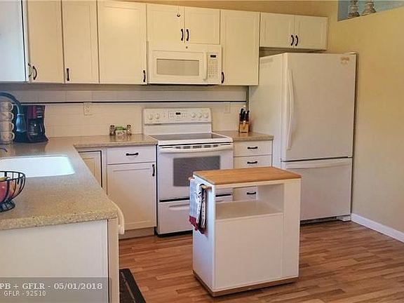 3rd image of 651 NE 59th St