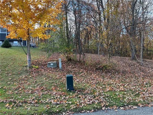0 Hickory View Dr, New Castle, PA 16102
