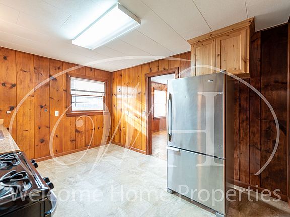 4th image of 532 N 6th Ave #1