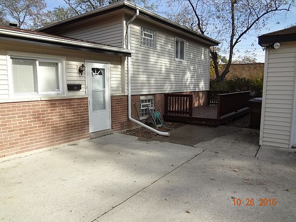 2nd image of 3 Illinois Ct
