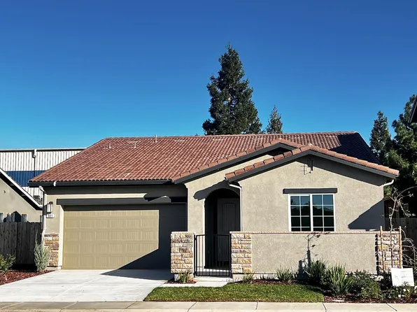 901 Meadowlands Dr, Oakdale, CA 95361