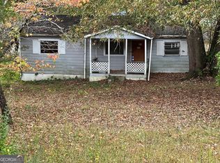 1099 Warren Dr, Riverdale, GA