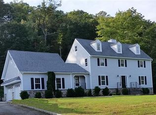 4 Gatwick Ct, Chappaqua, NY 10514