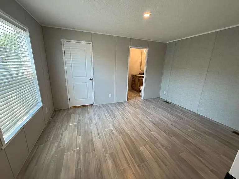 Tee Kay Mobile Manor — Photo 11