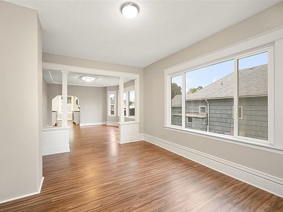 4th image of 2710 E Diamond Ave
