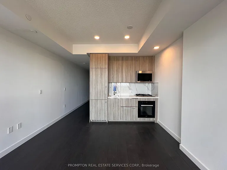 18 Esther Shiner Blvd #1506 — Photo 3