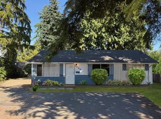 1746 156th St, Surrey, BC V4A4T1