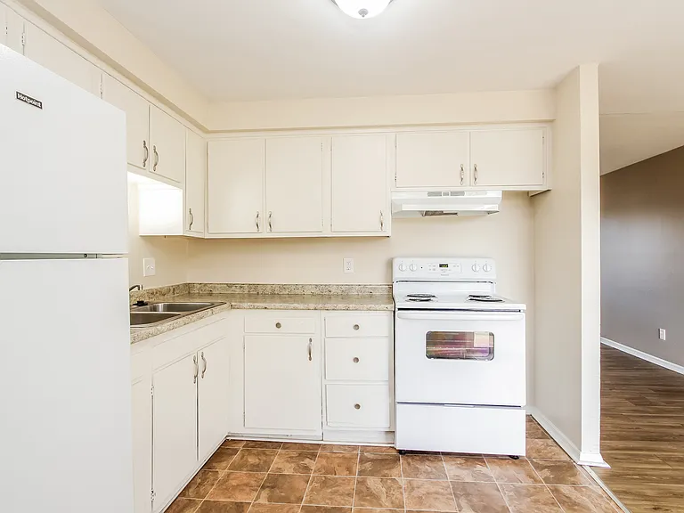 10431 Chris Dr — Photo 7