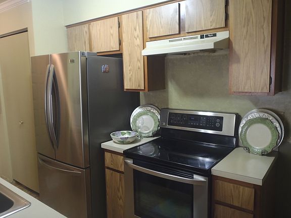 5th image of 52 Norwich Pl #53