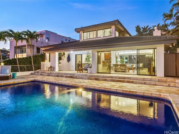 688 Kaulana Pl, Honolulu, HI 96821