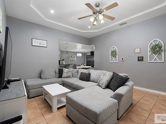 2nd image of 2459 Firenze St