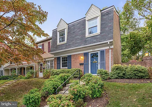 812 Azalea Dr #16 Photo 1