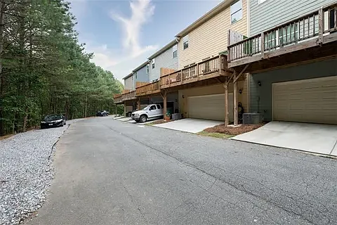 819 Ash St — Photo 18