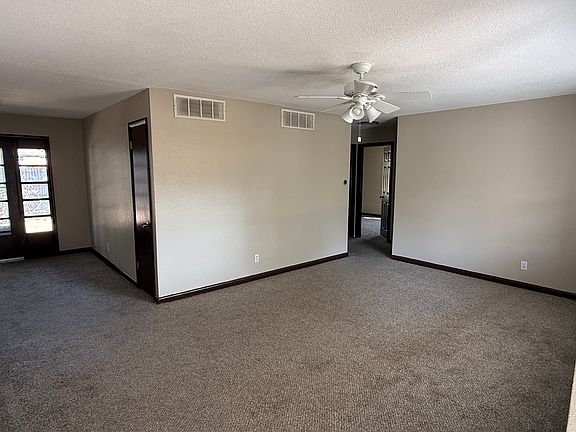 2nd image of 938 S Apache Dr