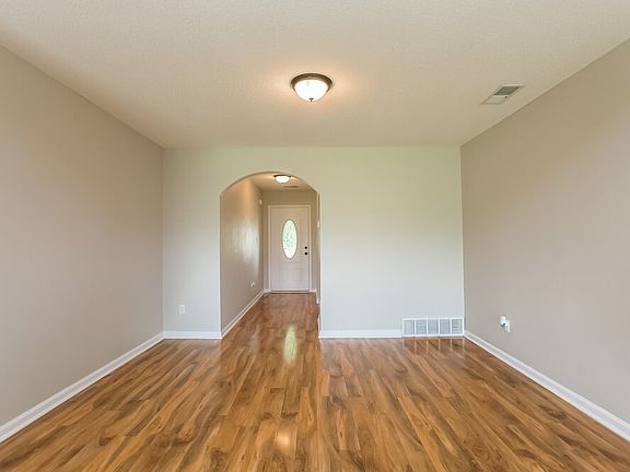 2nd image of 7335 Red Maple Dr