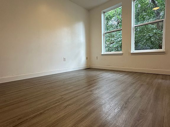 3rd image of 1937 N Gratz St #1