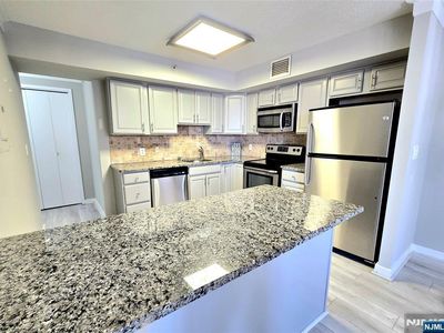 316 Prospect Ave APT 8D, Hackensack, NJ, 07601