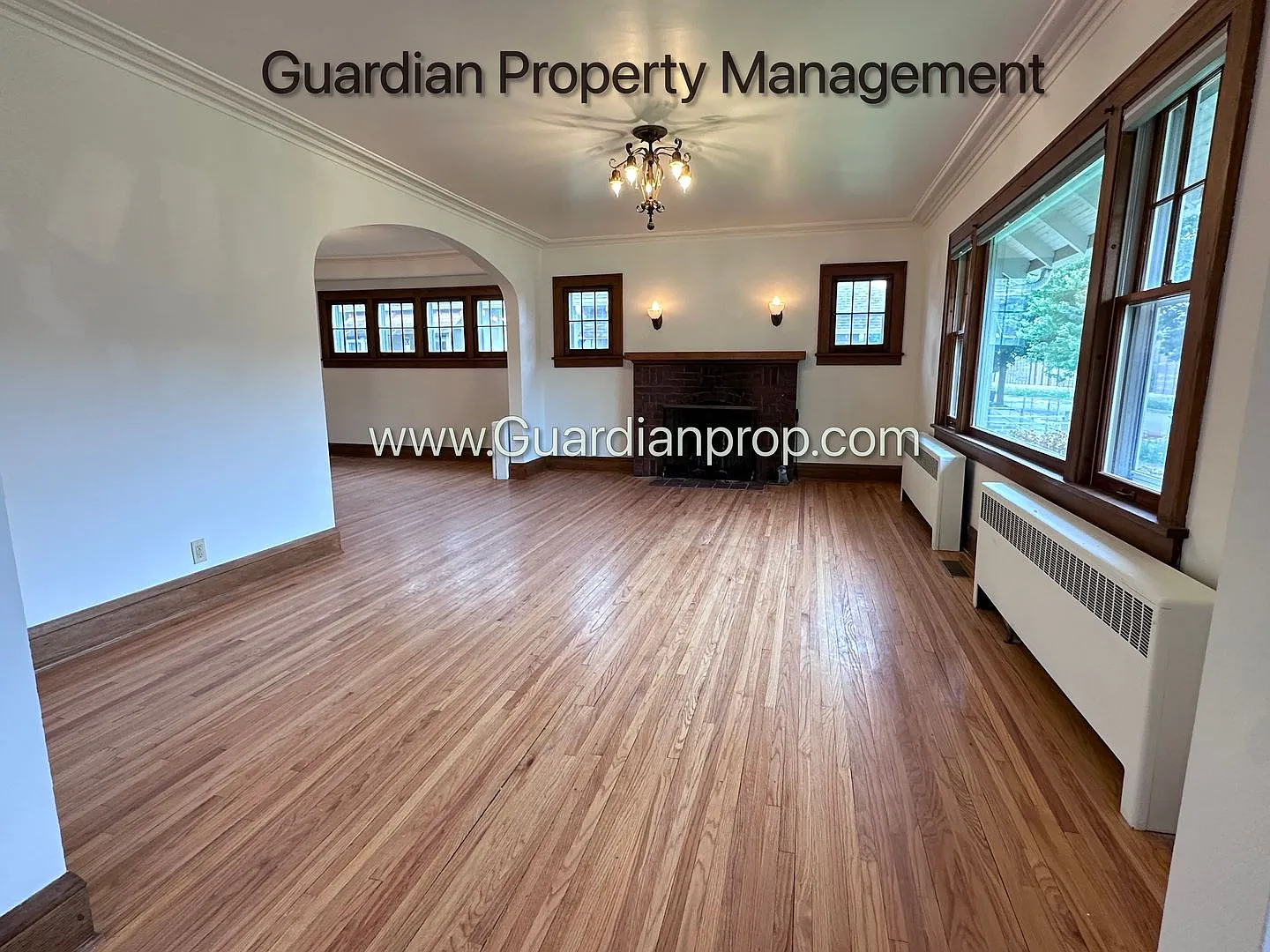 South Minneapolis Renovated Single Family Home, New Bathrooms, Hardwood Floors, W/D — Photo 2