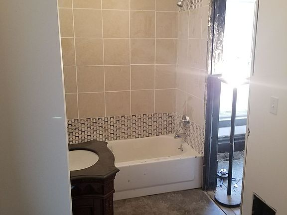 5th image of 205 Moores River Dr