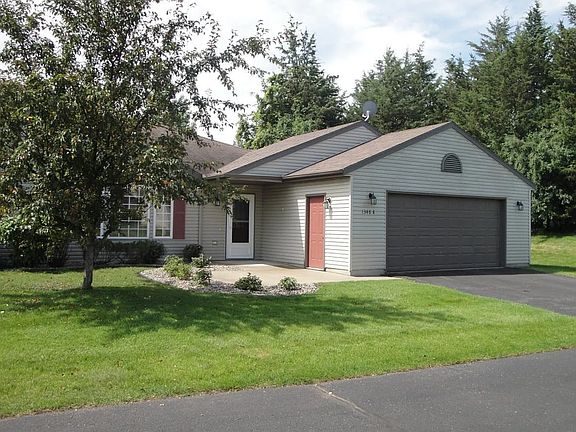 4th image of 1348 Carriage Dr Unit A