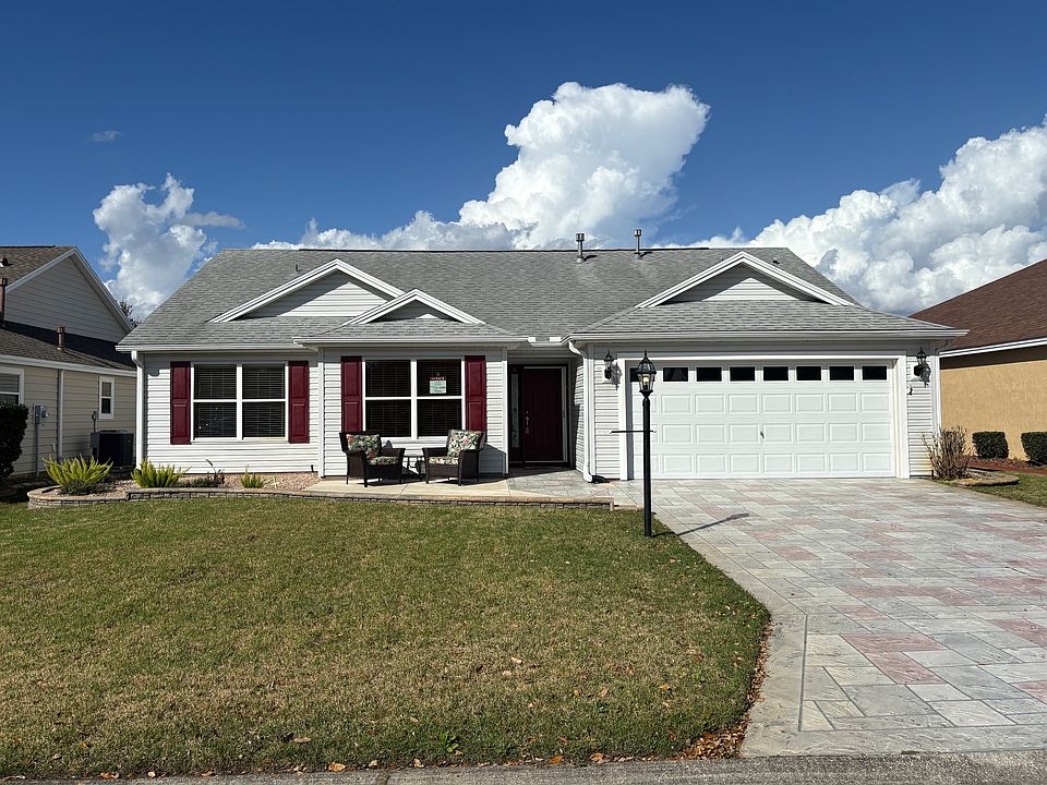 1st image of 702 Cordova Cir