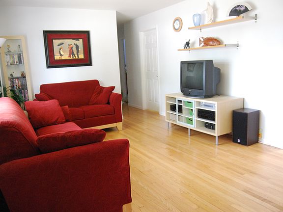 4th image of 42924 Gainsley Dr