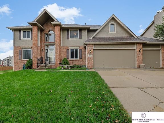 2nd image of 14255 Sprague Cir