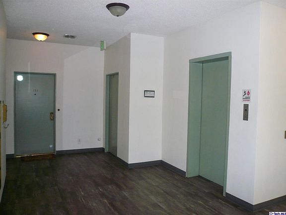 3rd image of 528 N Jackson St APT 305