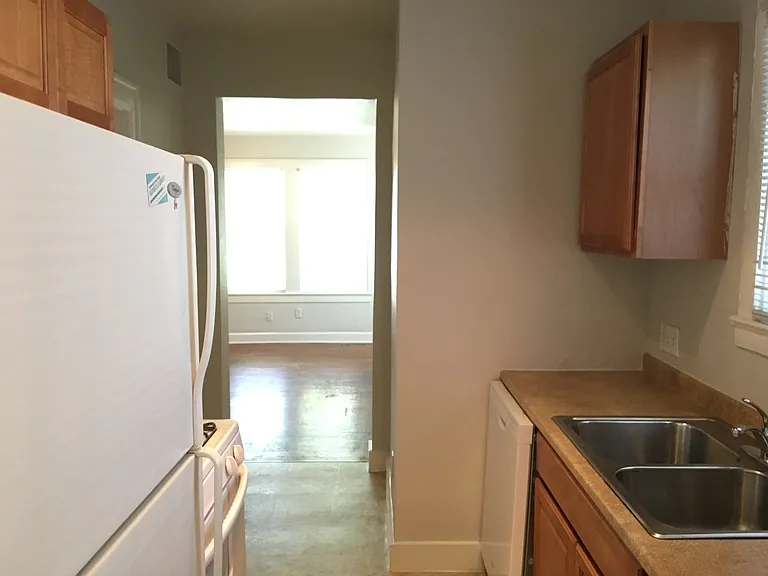 812 East 30th Street — Photo 8