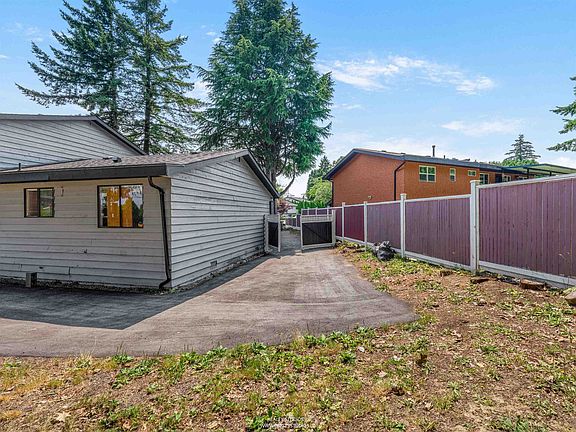 4th image of 12779 Drummond Pl