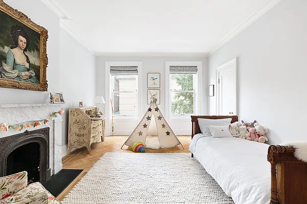 Rented by Compass | media 26