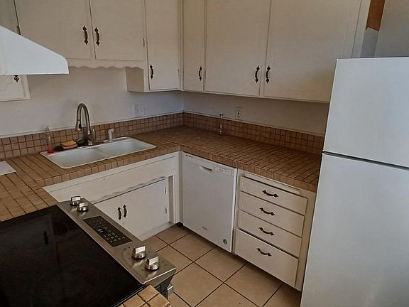 4th image of 272 H St APT A