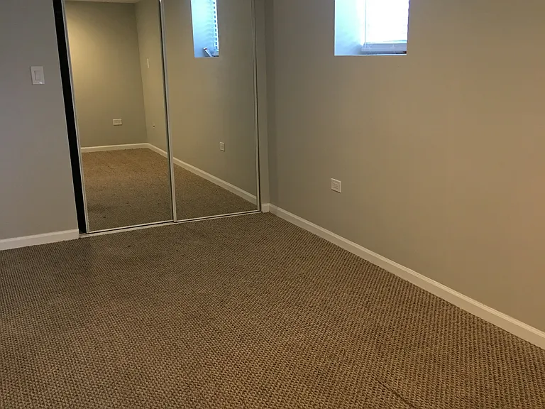 1227 N Bosworth Ave — Photo 9