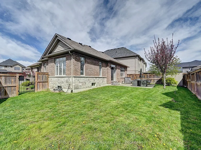 219 Falconridge Dr — Photo 42