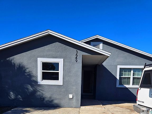 3rd image of 3649 W Anderson Ave