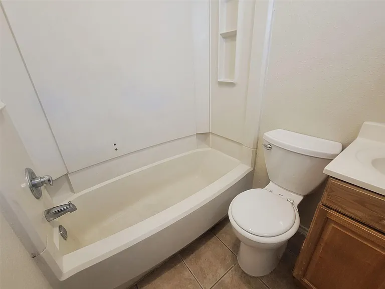 5103 Avenue Q 1/2 #2 — Photo 7