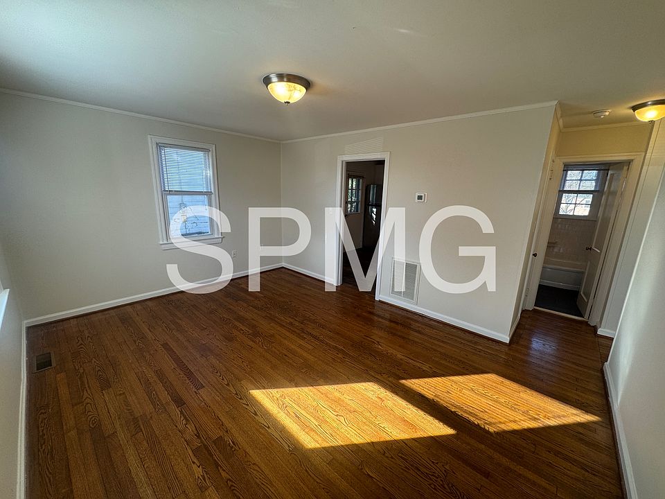 1st image of 3126 Yardley Dr NW