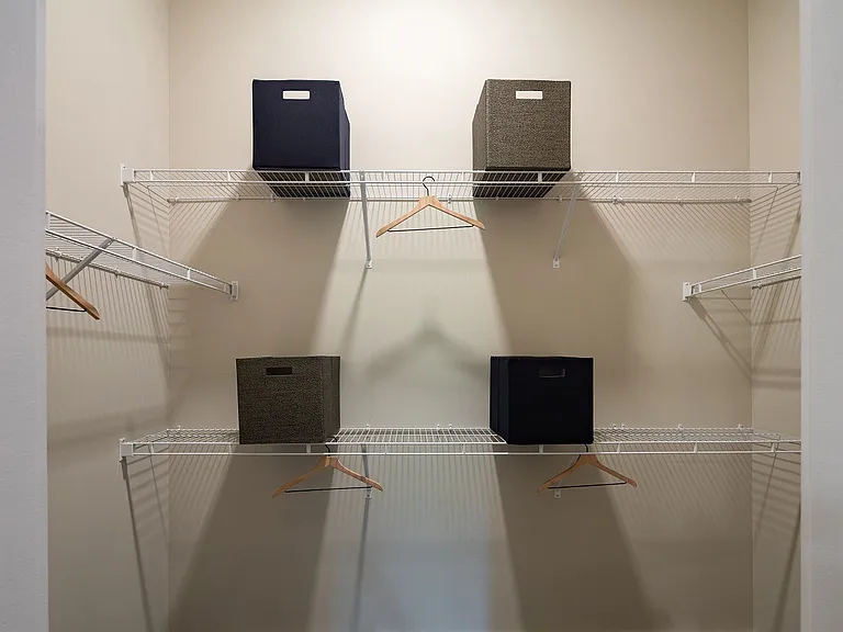 Walk-in Closet